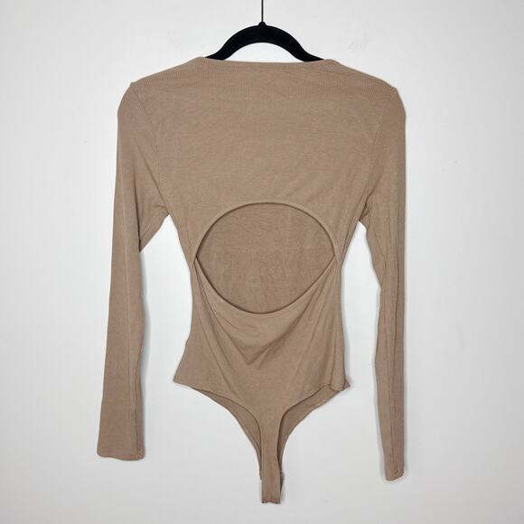 Bohme Noelle Ribbed Open Back Beige Bodysuit Medium Long Sleeve Chic‎ Classic - Picture 1 of 10
